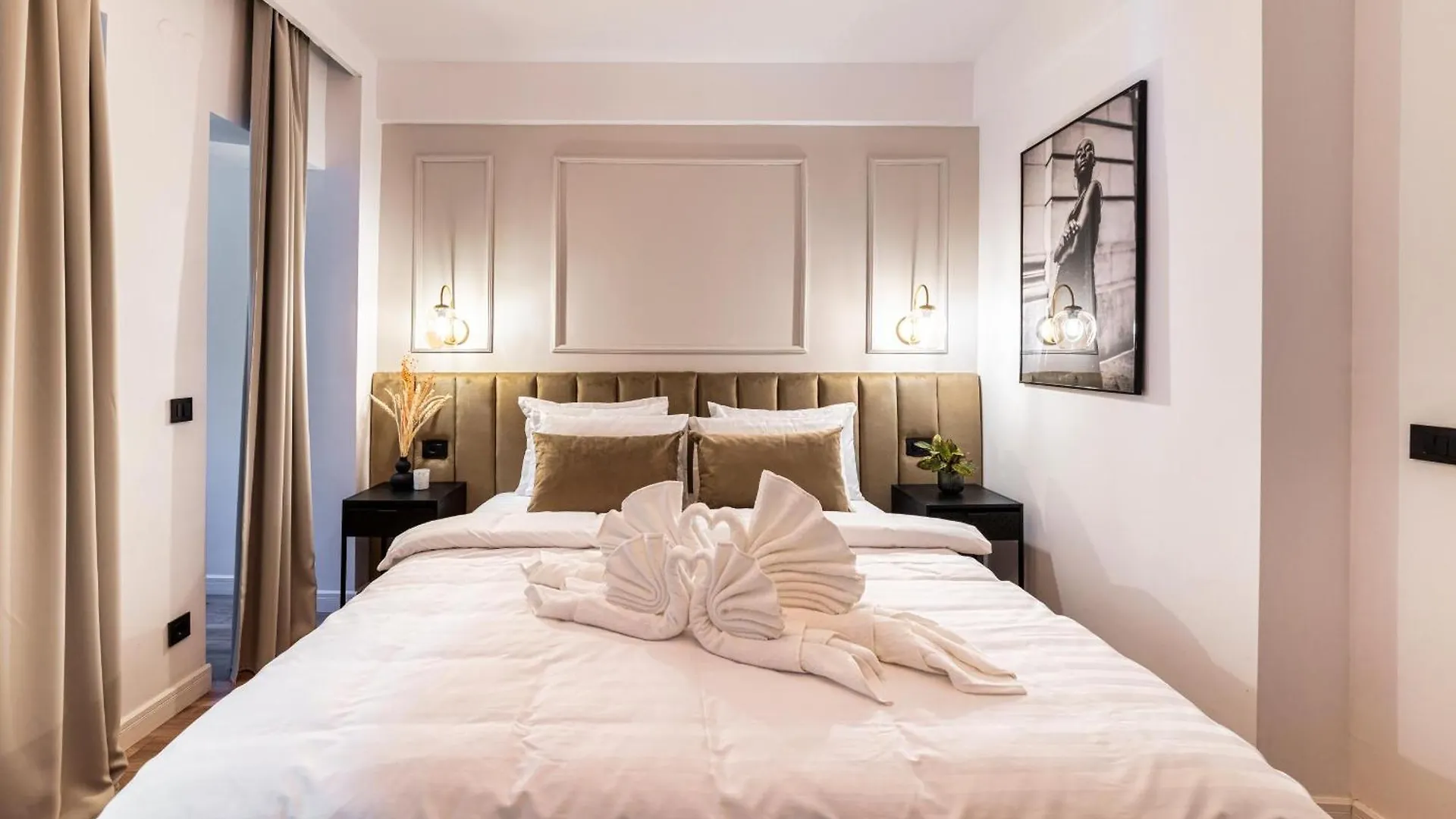 Prime Central Location & Cozy Comfort: Apartments Near Sala Palatului Bucharest